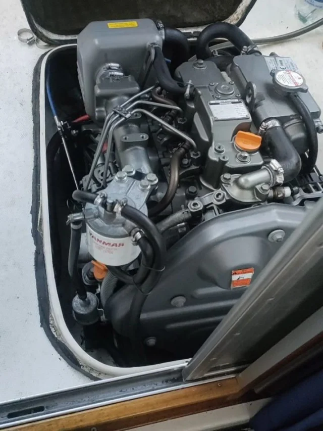 Yanmar 3JH5E marine diesel during service and winterisation.